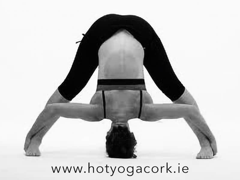 Hot Yoga Standing Separate Leg Stretching Pose - Dandayamana Bibhaktapada Paschimotthanasana